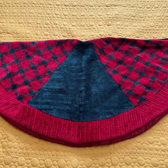 Vintage Prima Creations Red & Green Plaid Christmas Tree Skirt Quilted - Picture 1 of 8